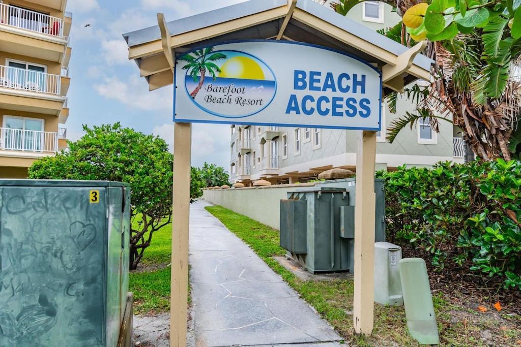 Gulf Coast Gem Private Condo - 2Bed, 1Bath, Sleeps 6, Across The Street From Beach & Gulf, Game Room, Pool Клірвотер-Біч Екстер'єр фото