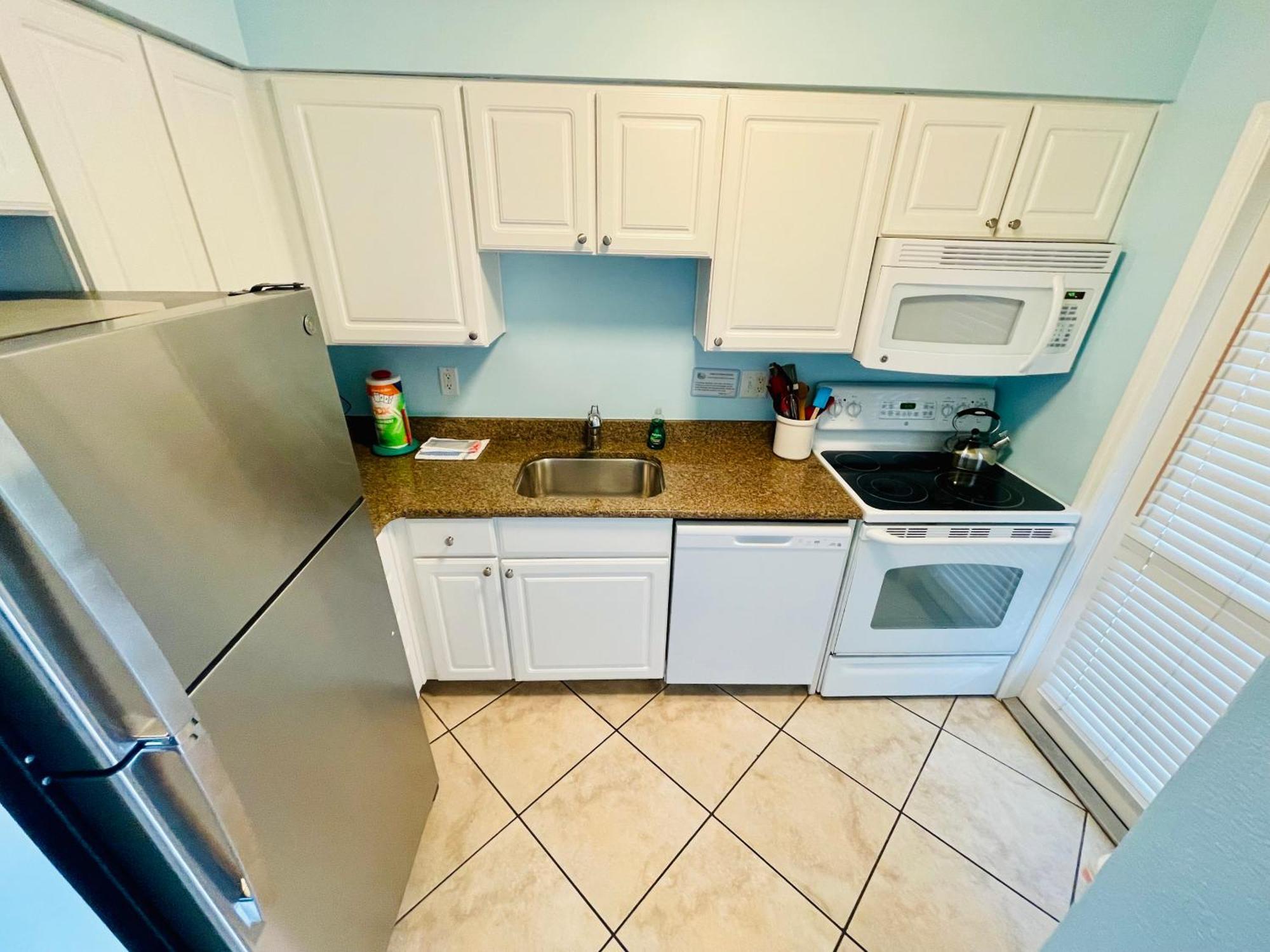 Gulf Coast Gem Private Condo - 2Bed, 1Bath, Sleeps 6, Across The Street From Beach & Gulf, Game Room, Pool Клірвотер-Біч Екстер'єр фото